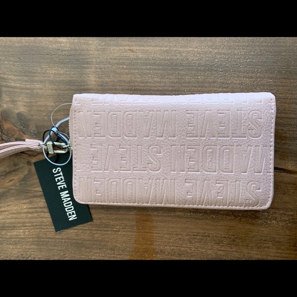 Steve madden light pink wristlet - Picture 2 of 3